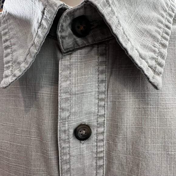 St John's Bay Men's Long Sleeve Button Down Shirt - XLarge - Picture 6 of 8